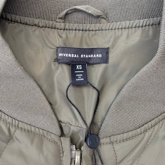 Universal Standard Hudson Quilted Coat - Colour Ivy - Size XS (10-12) - Picture 6 of 7